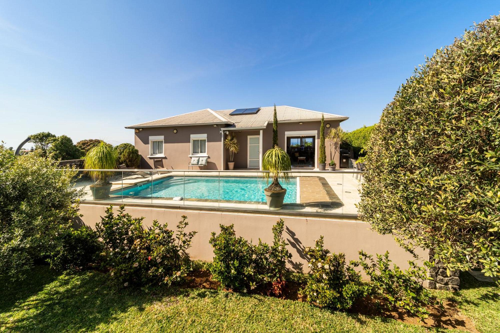 Villa Avec Piscine Vue Mer Et Montagne, En Pleine Nature سانت-جوزيف المظهر الخارجي الصورة